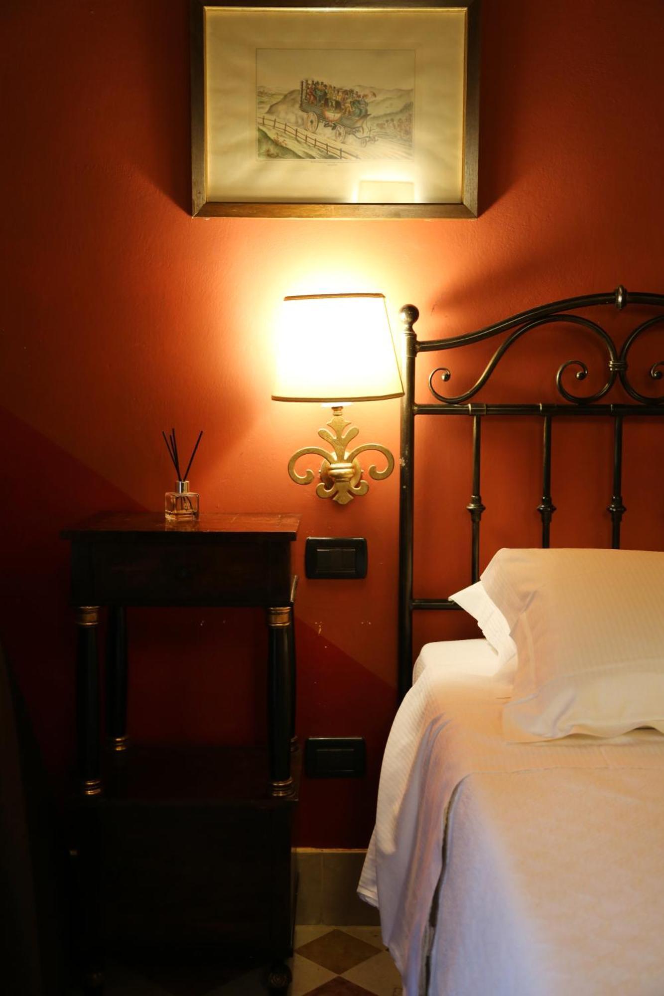Delle Drapperie Hotel 3*