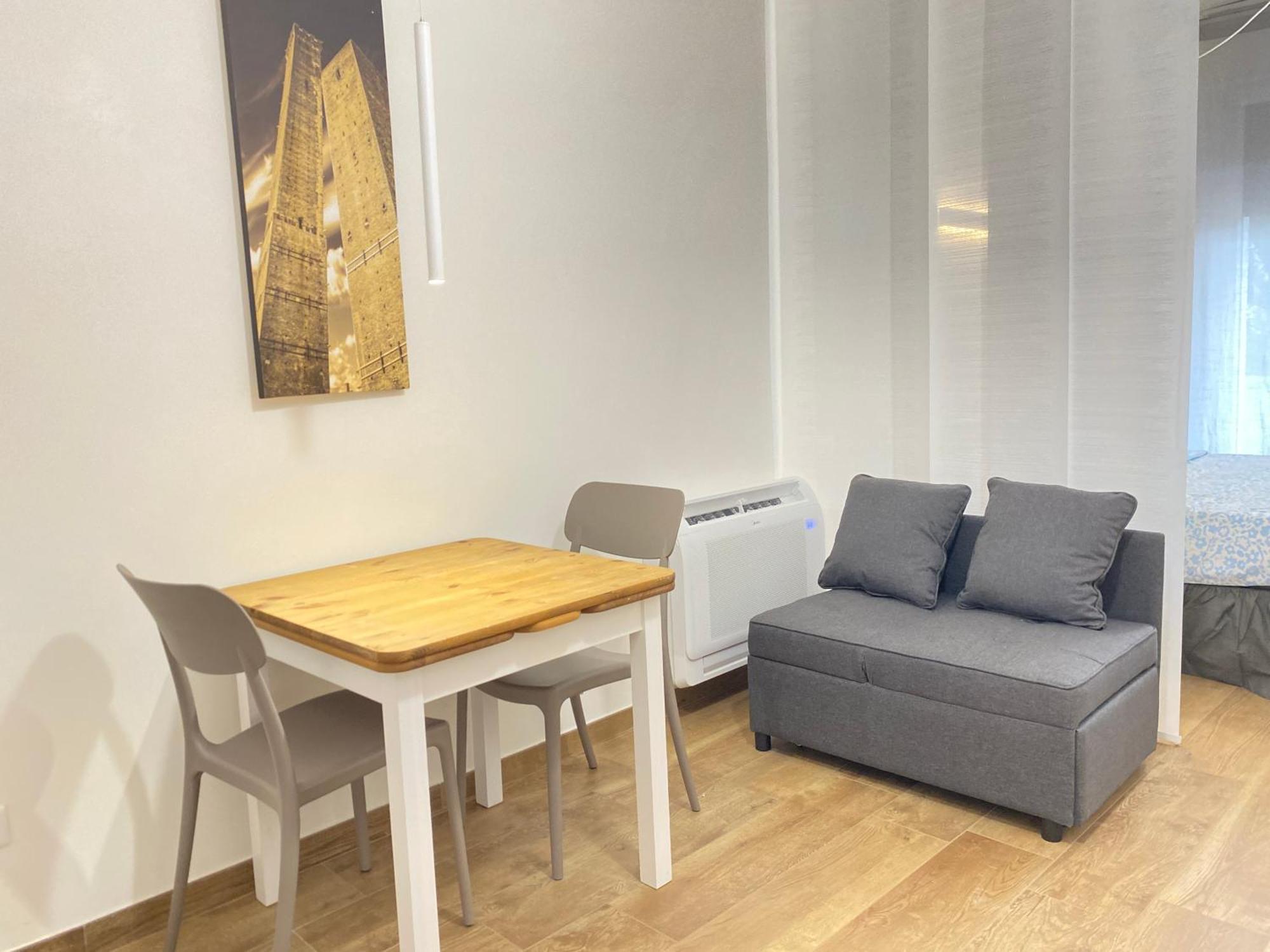 Apartment Emilia 4 *