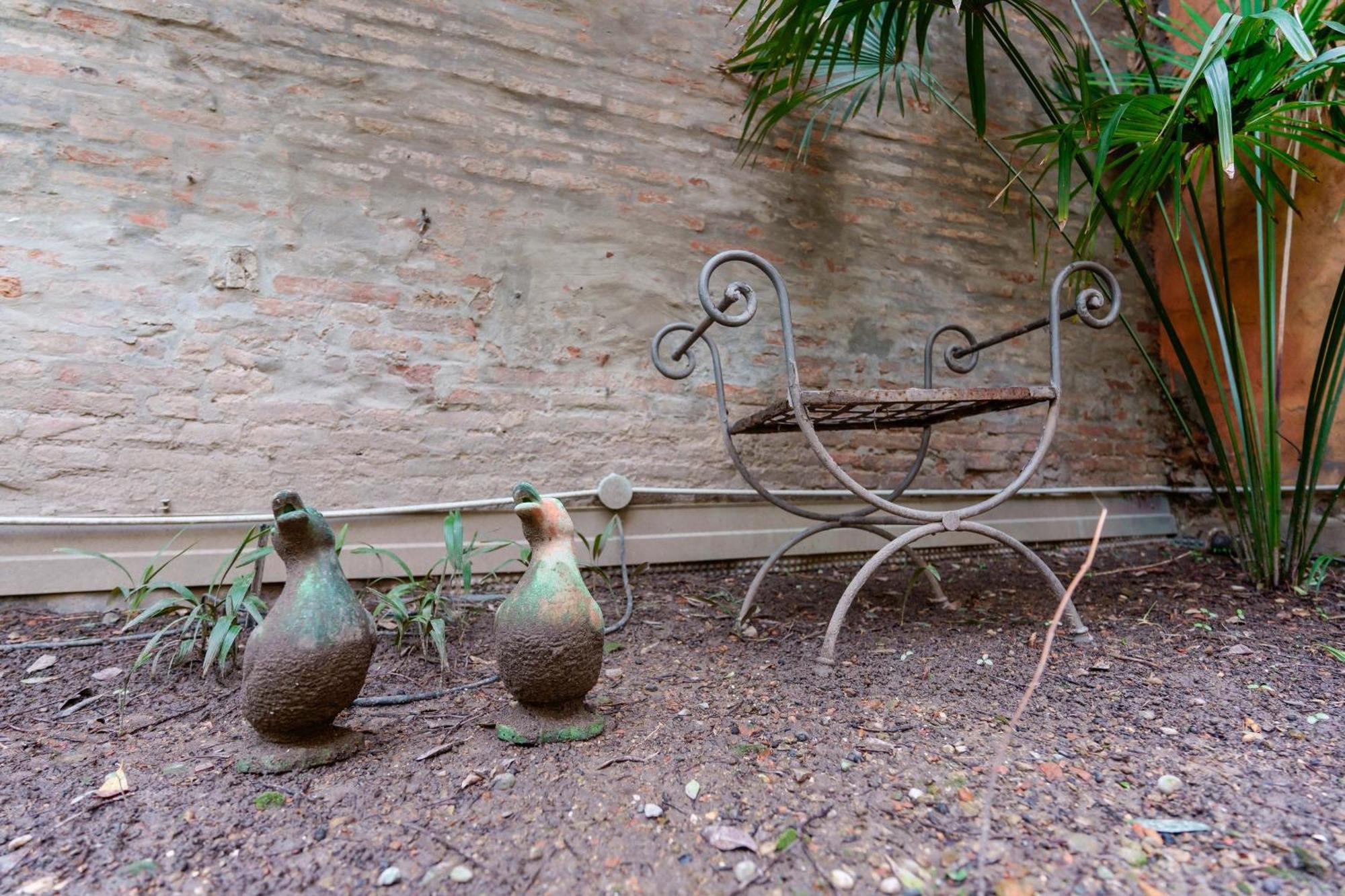 Borgo Cantarana * Bologna
