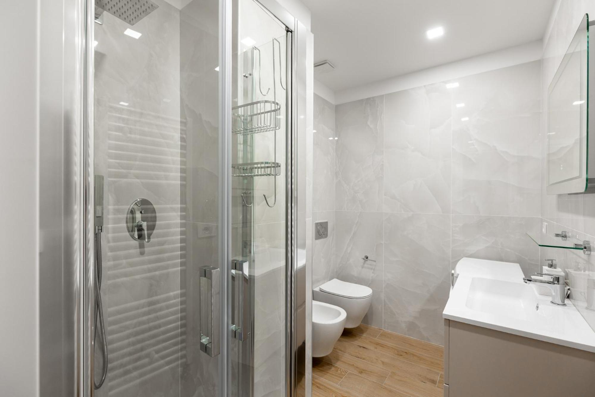 Apartment Silver Azzo Gardino N 9 Interno 4-3 Bologna