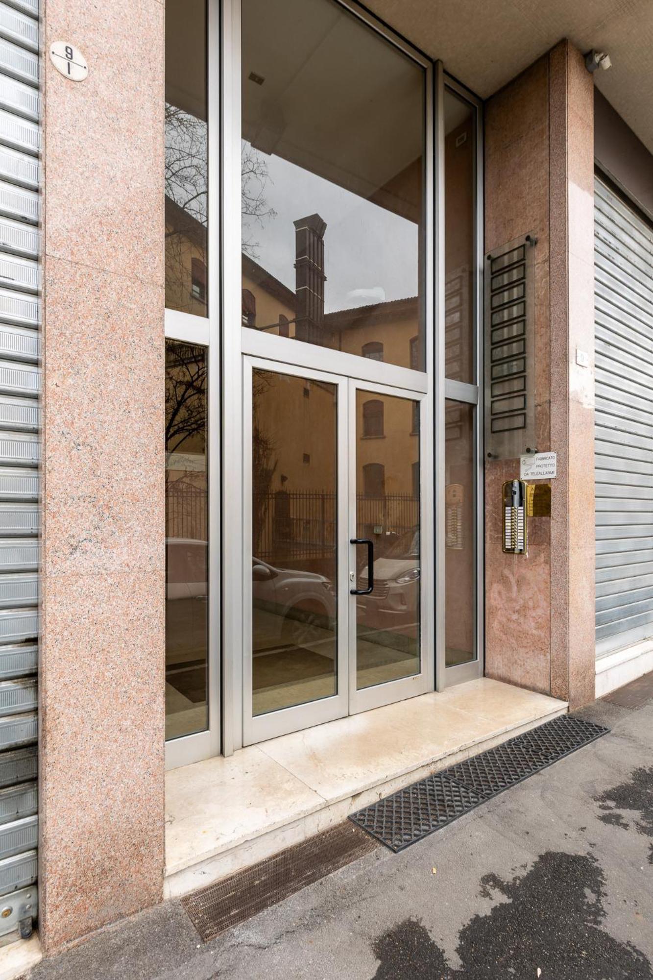 Silver Azzo Gardino N 9 Interno 4-3 Bologna