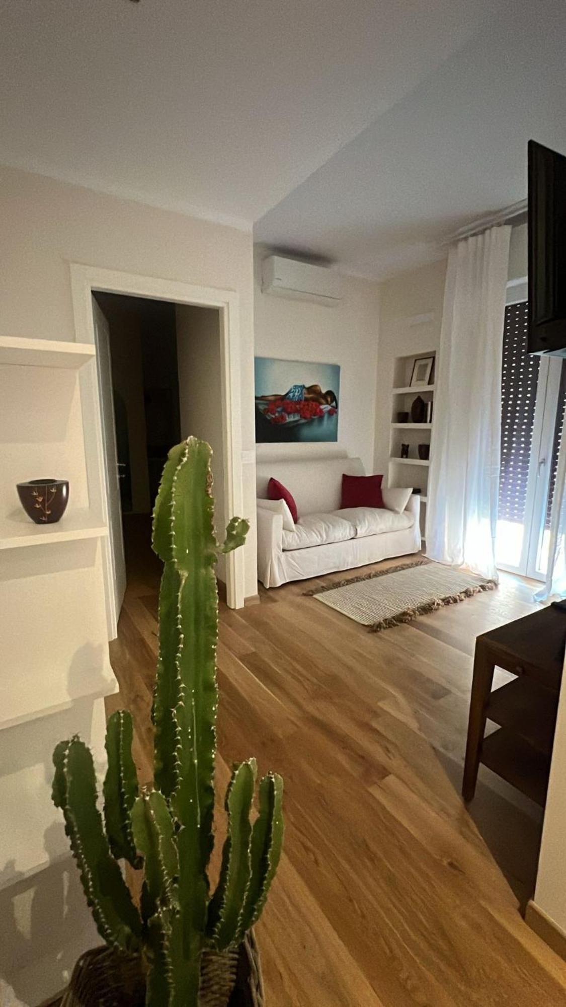 Elegant In The Heart Of *
