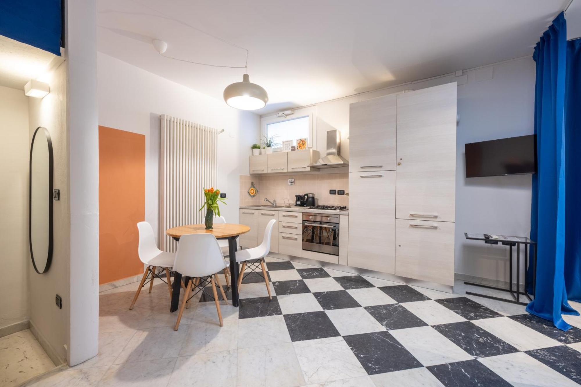 Apartamento Caseospitali - Stazione5, Vicino Stazione Ideale Per Due
