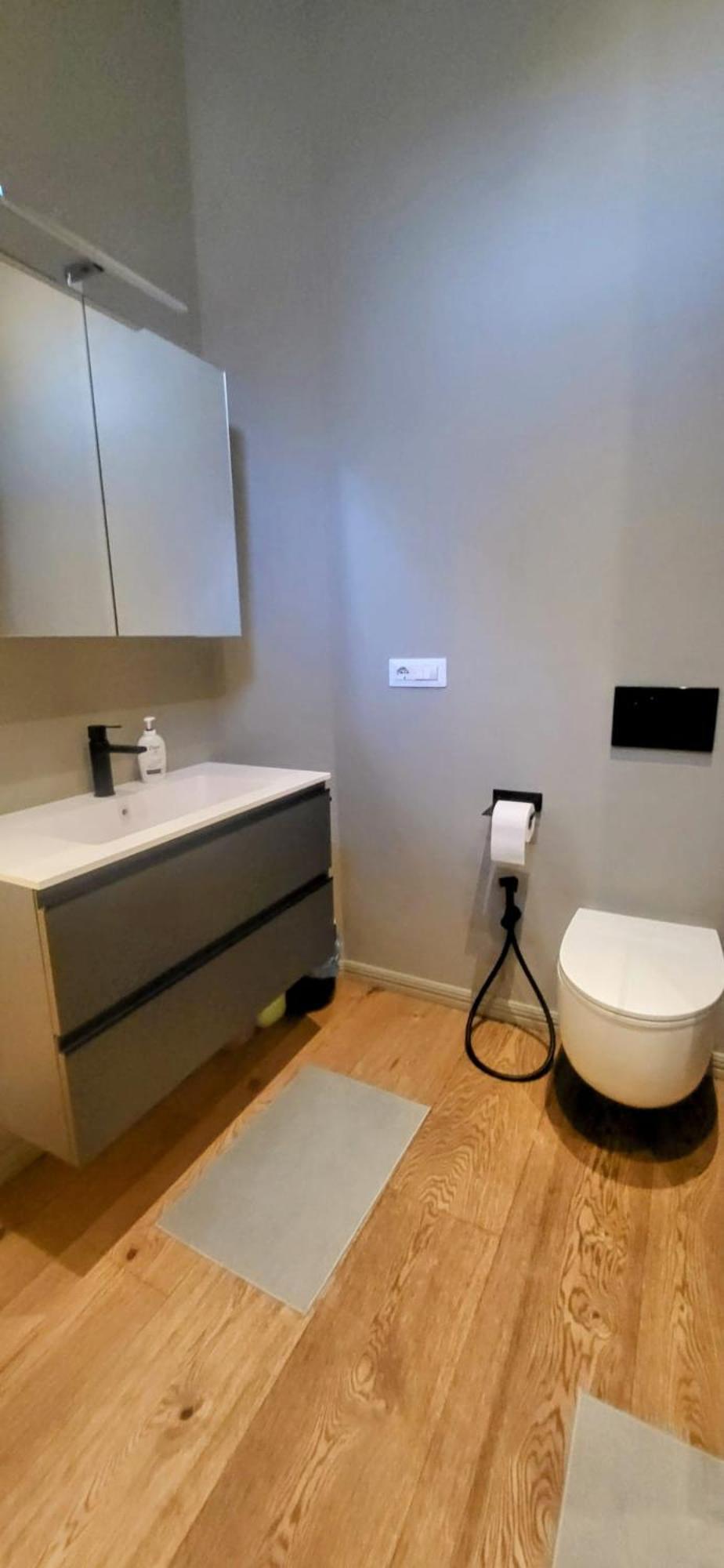 Dante's Heaven Self Check-in Apartment
