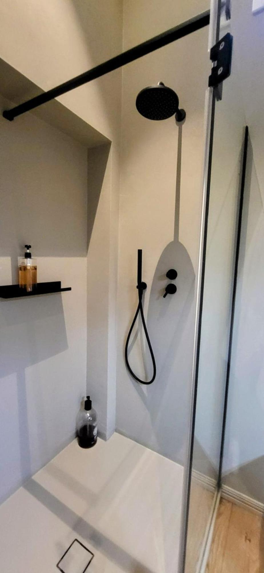 Dante's Heaven Self Check-in Apartment