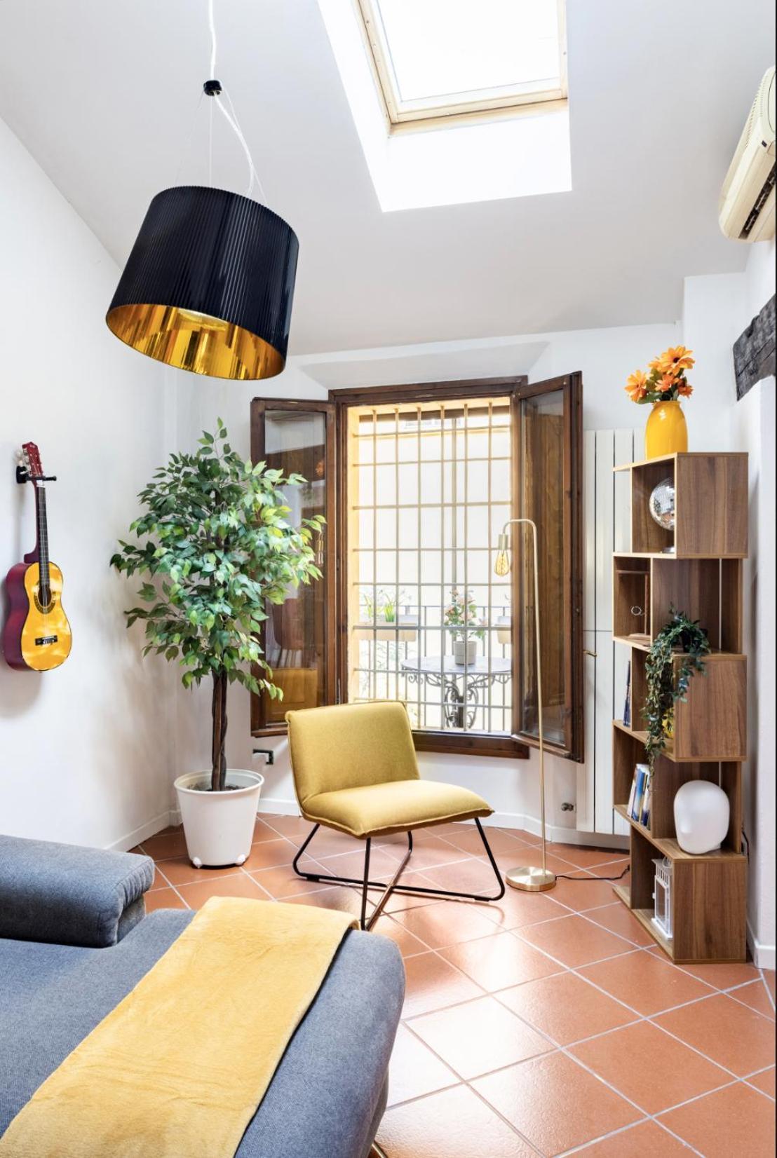 Bright Design House In The Heart Of Apartment *