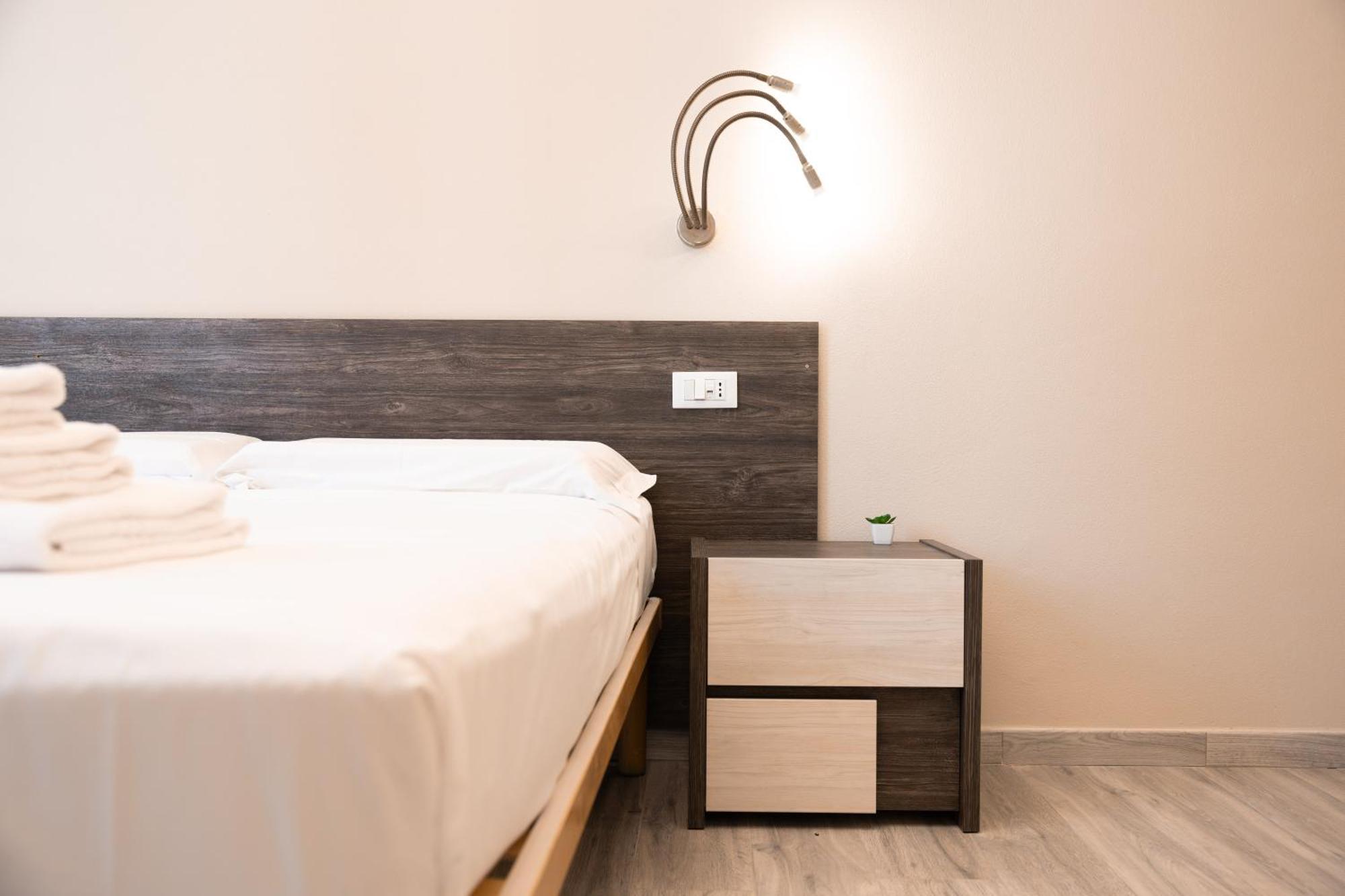 Dall'arca Station - Center - Fiera Guest house Bologna