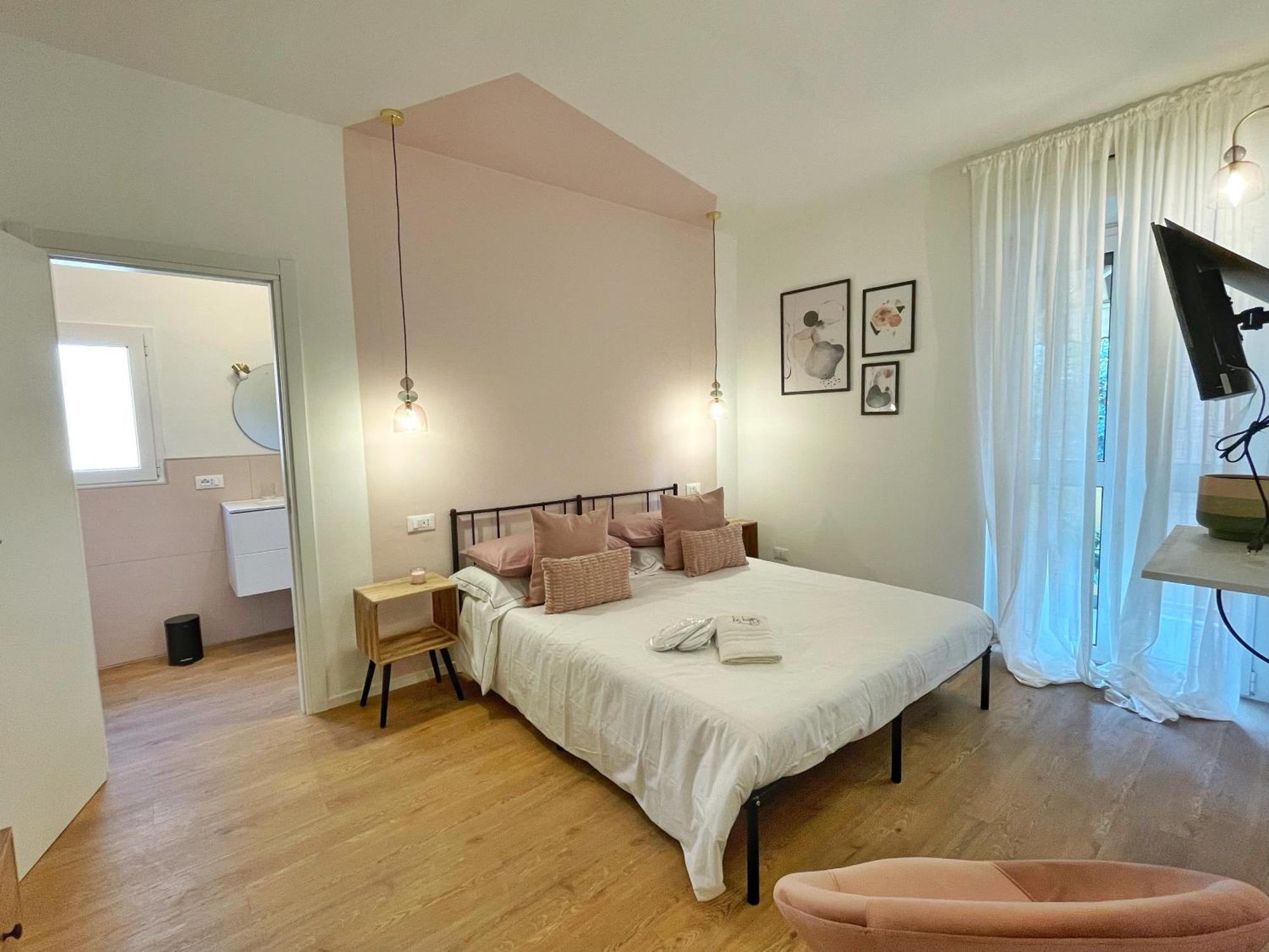Apartment Behappys Charming Balcony-near The Centre&rizzoli Bologna