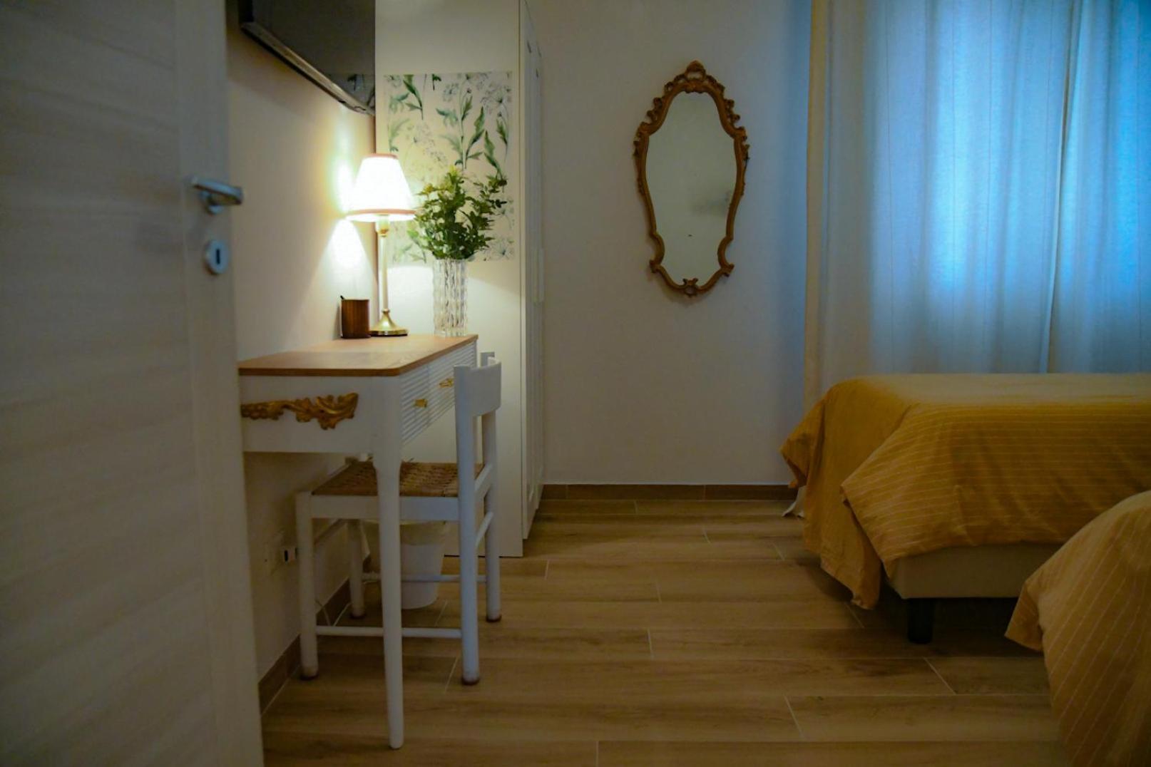 Fiora 7 House - Intera Casa Con Due Bagni - Whole House With Two Bathrooms Apartment