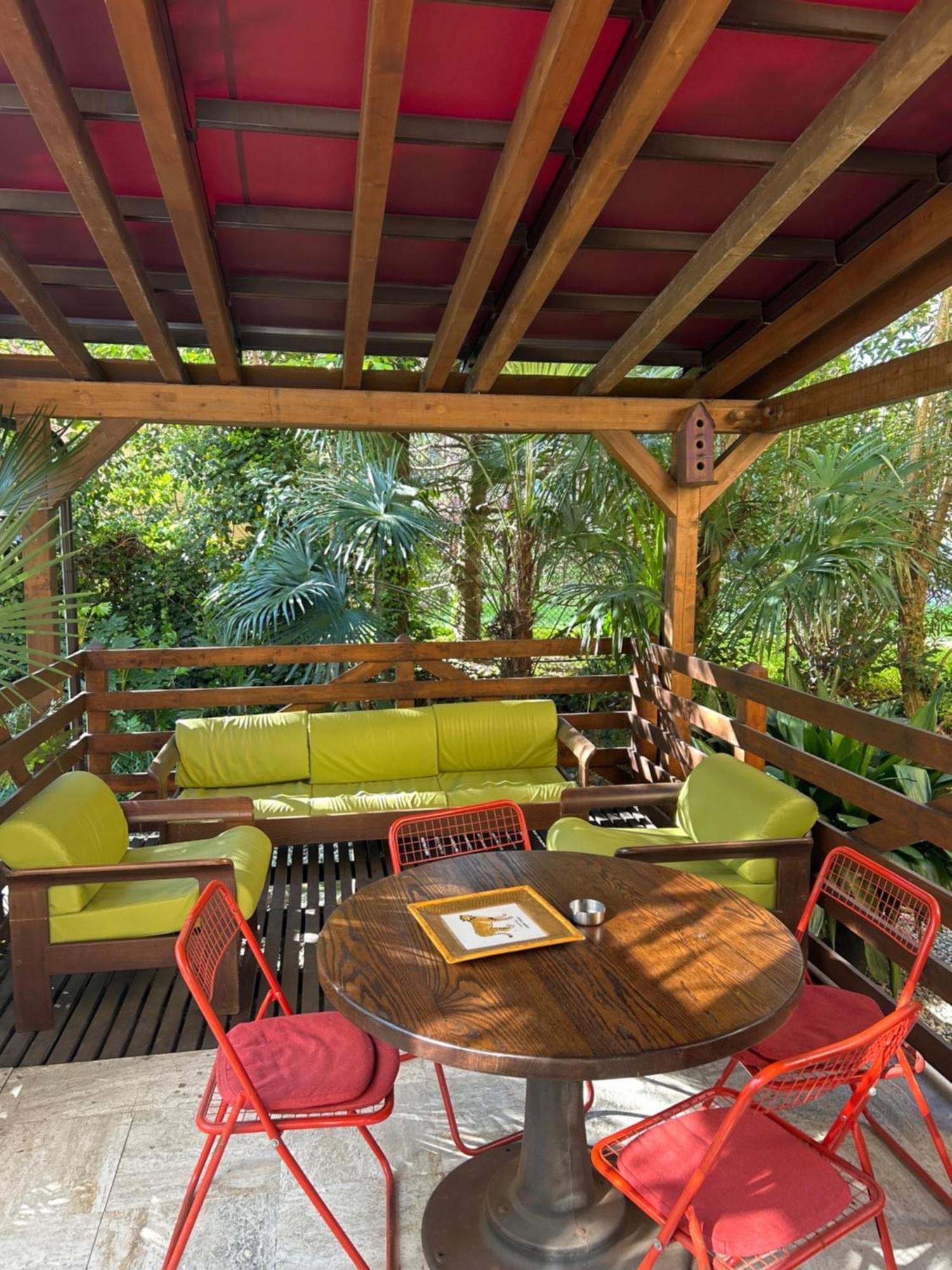 Urban Jungle Apartment Bologna