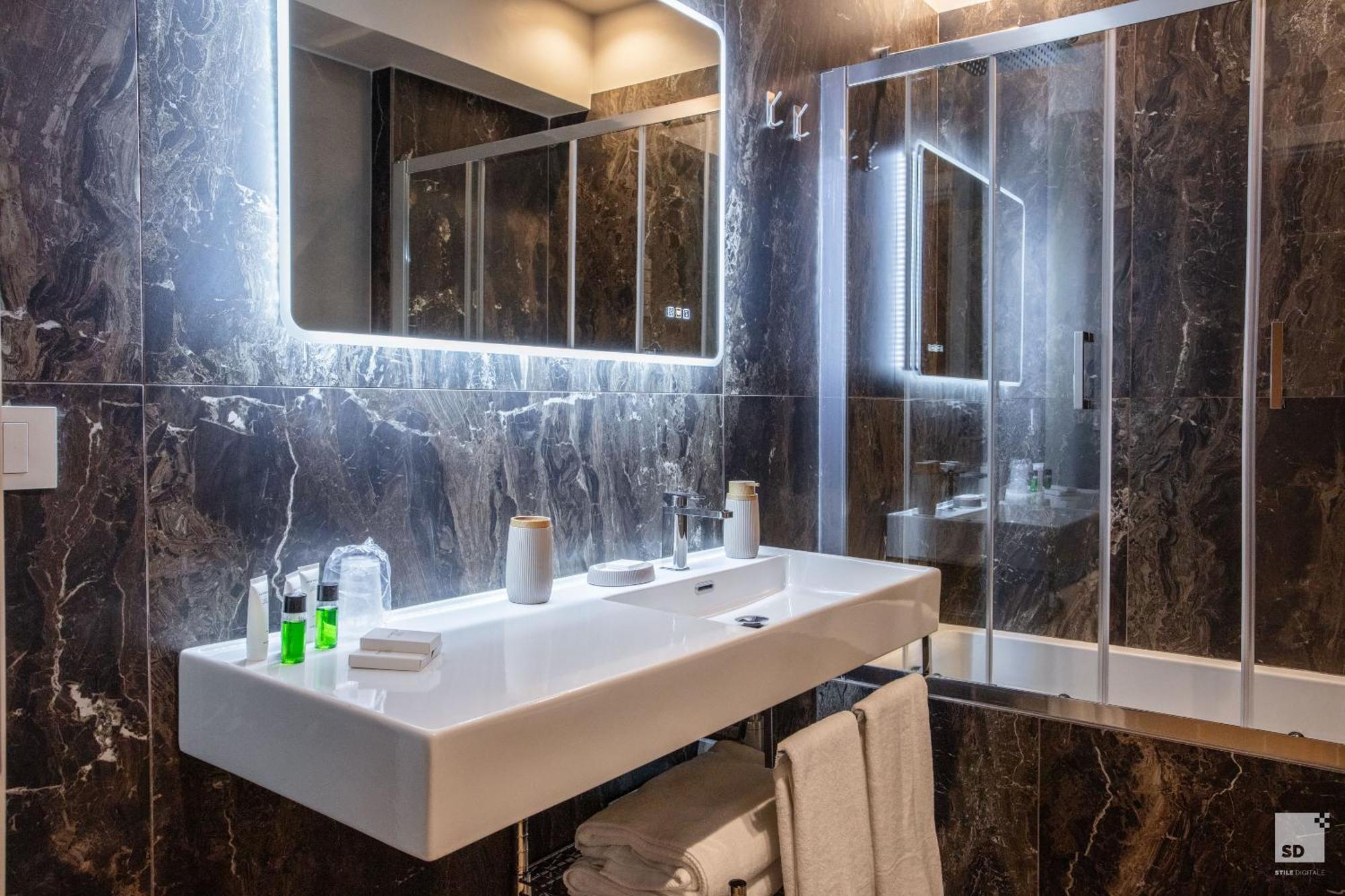 Cavour Apartment *