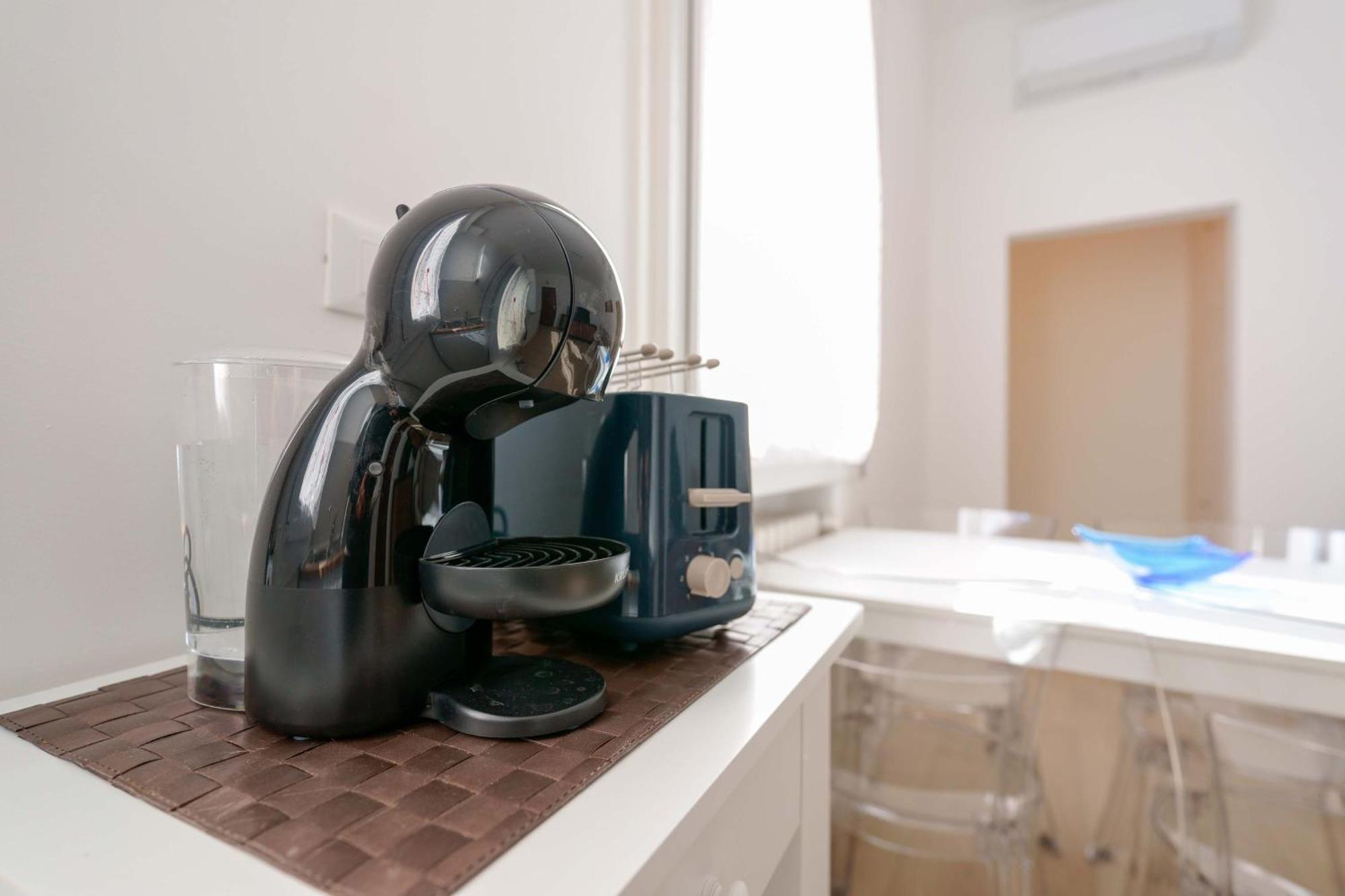 Apartment Cignani Loft - Station, Fair, Center *