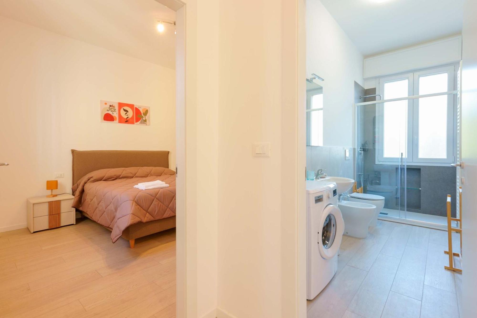 Cignani Loft - Station, Fair, Center Apartment