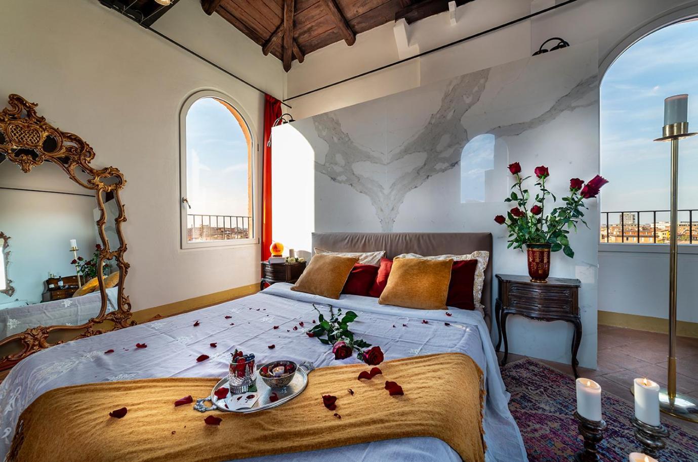 Tower Of Lovers - Ancient Altana Apartment *