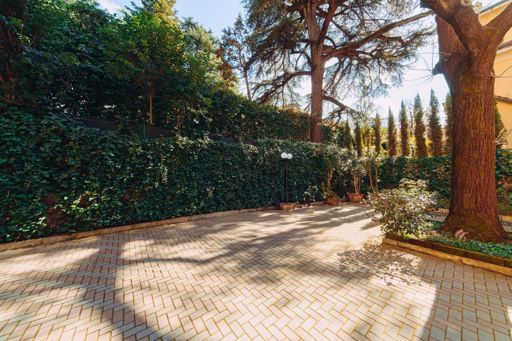 Grand Guest house *