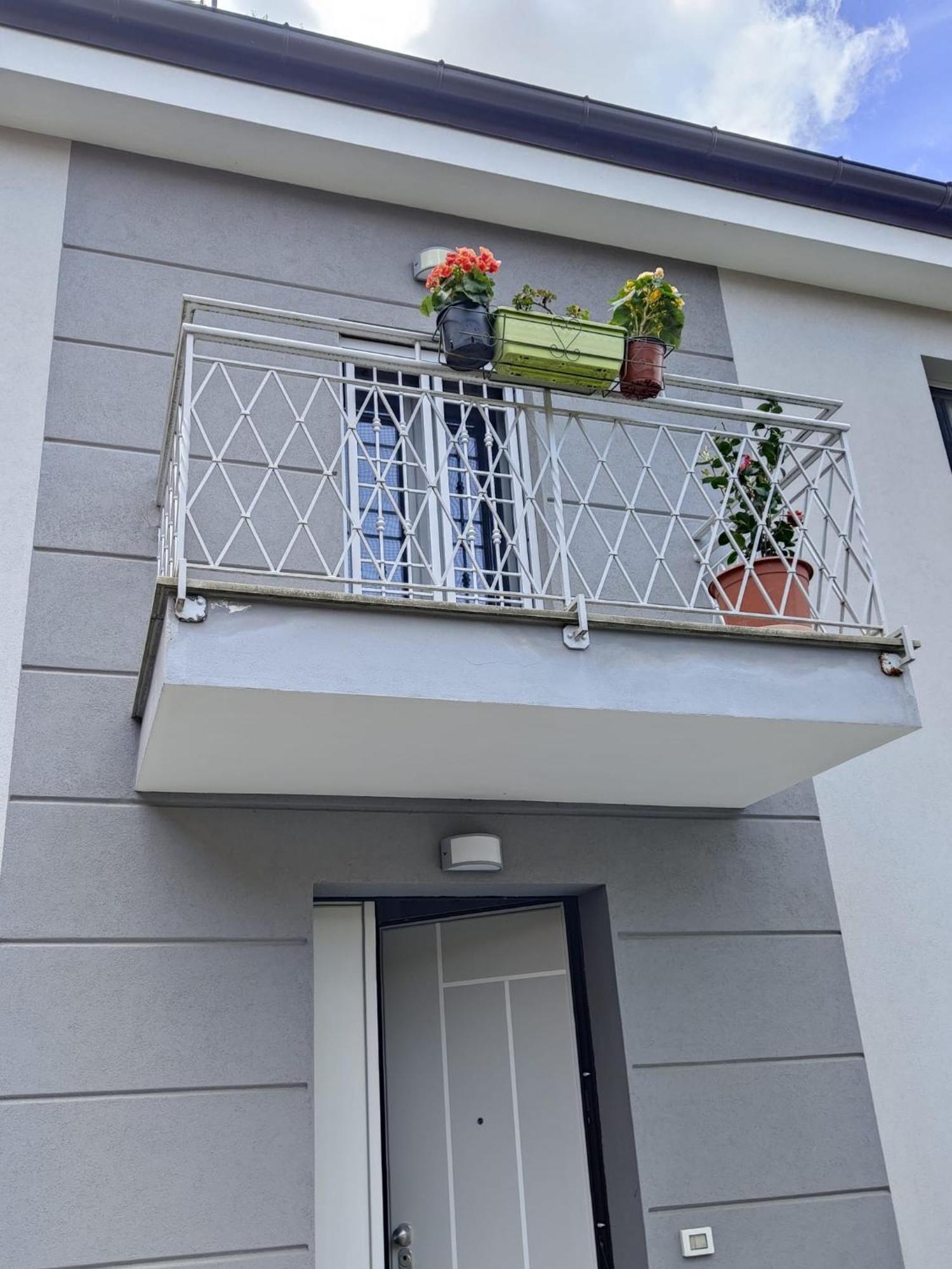 Appartamento Grigio Perla Residenza, Casa Indipendente Con Parcheggio Privato E Giardino Bologna