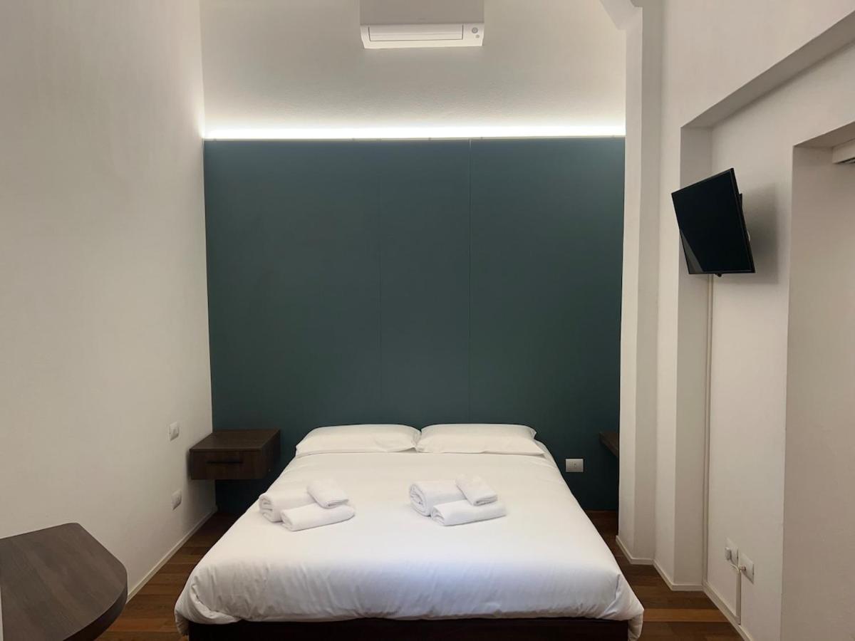 Two-room In Historic Center With Private Courtyard Apartment *