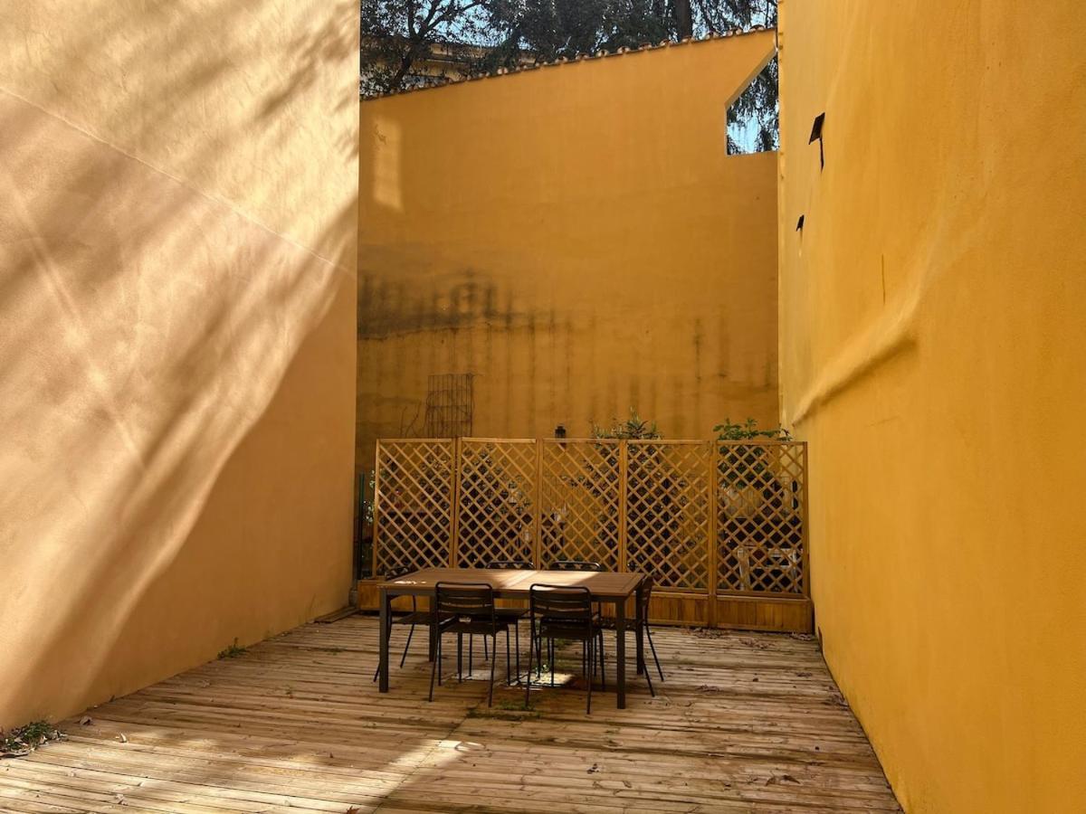 Apartment Two-room In Historic Center With Private Courtyard
