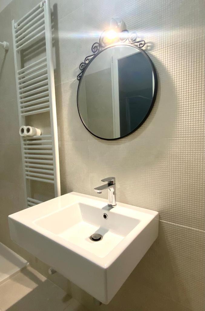 Apartment Via Galliera *