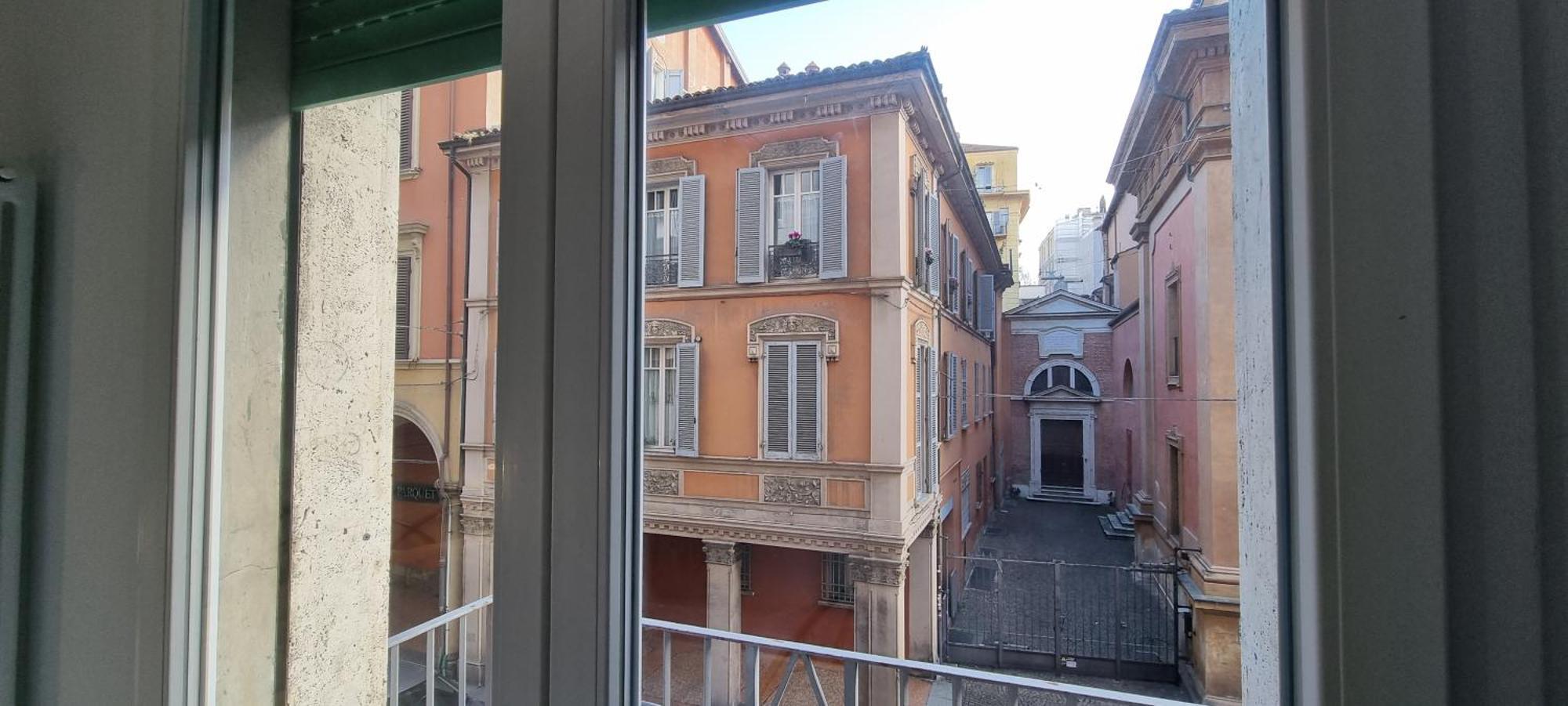 Via Galliera Bologna