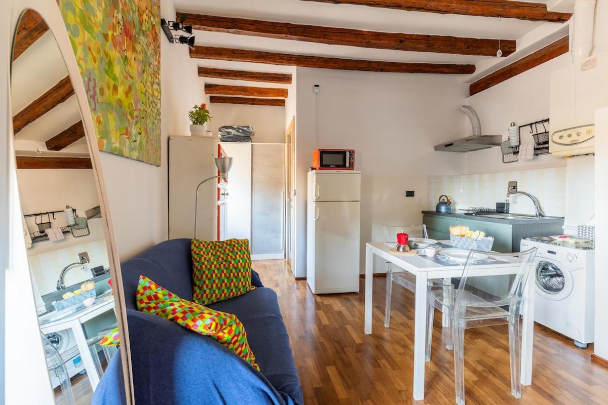 Monolocale Sui Tetti Di - Via Indipendenza Bologna