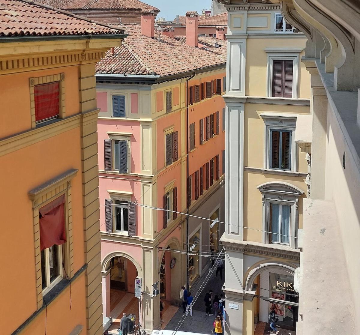 Monolocale Sui Tetti Di - Via Indipendenza