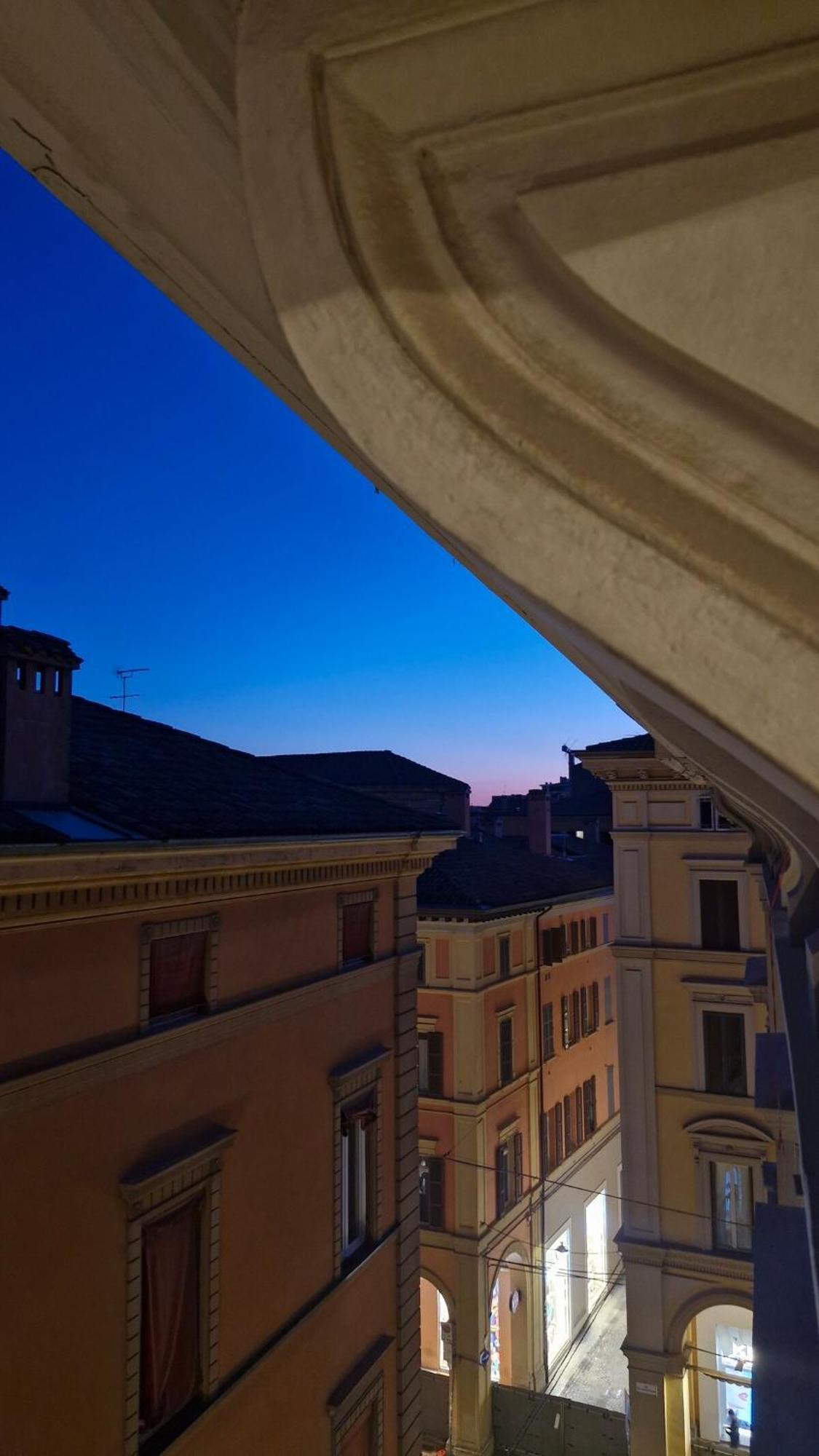 Monolocale Sui Tetti Di - Via Indipendenza Bologna