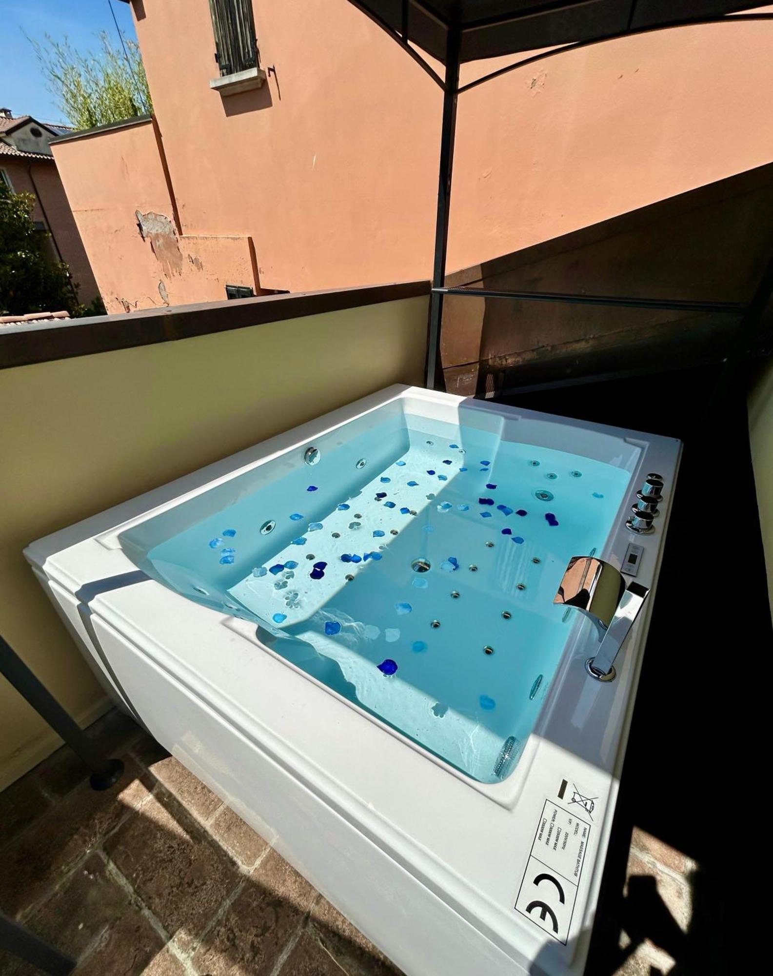 Frassinago Deluxe Suites-bolognarooms Apartment *