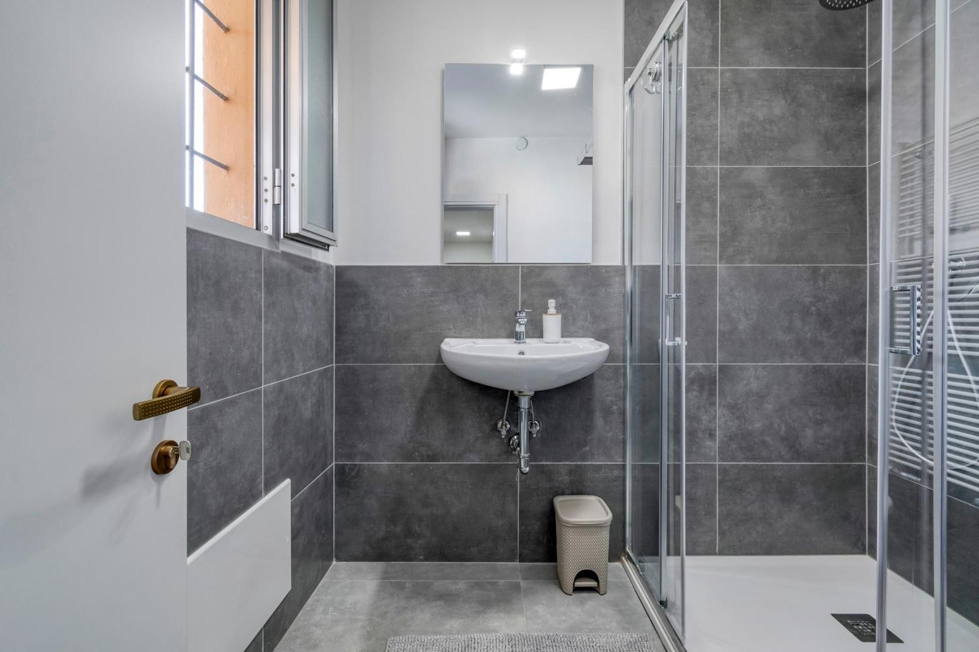 Civico 233 - Stanza Privata Parcheggio Colazione Bagni Condivisi Bed & Breakfast