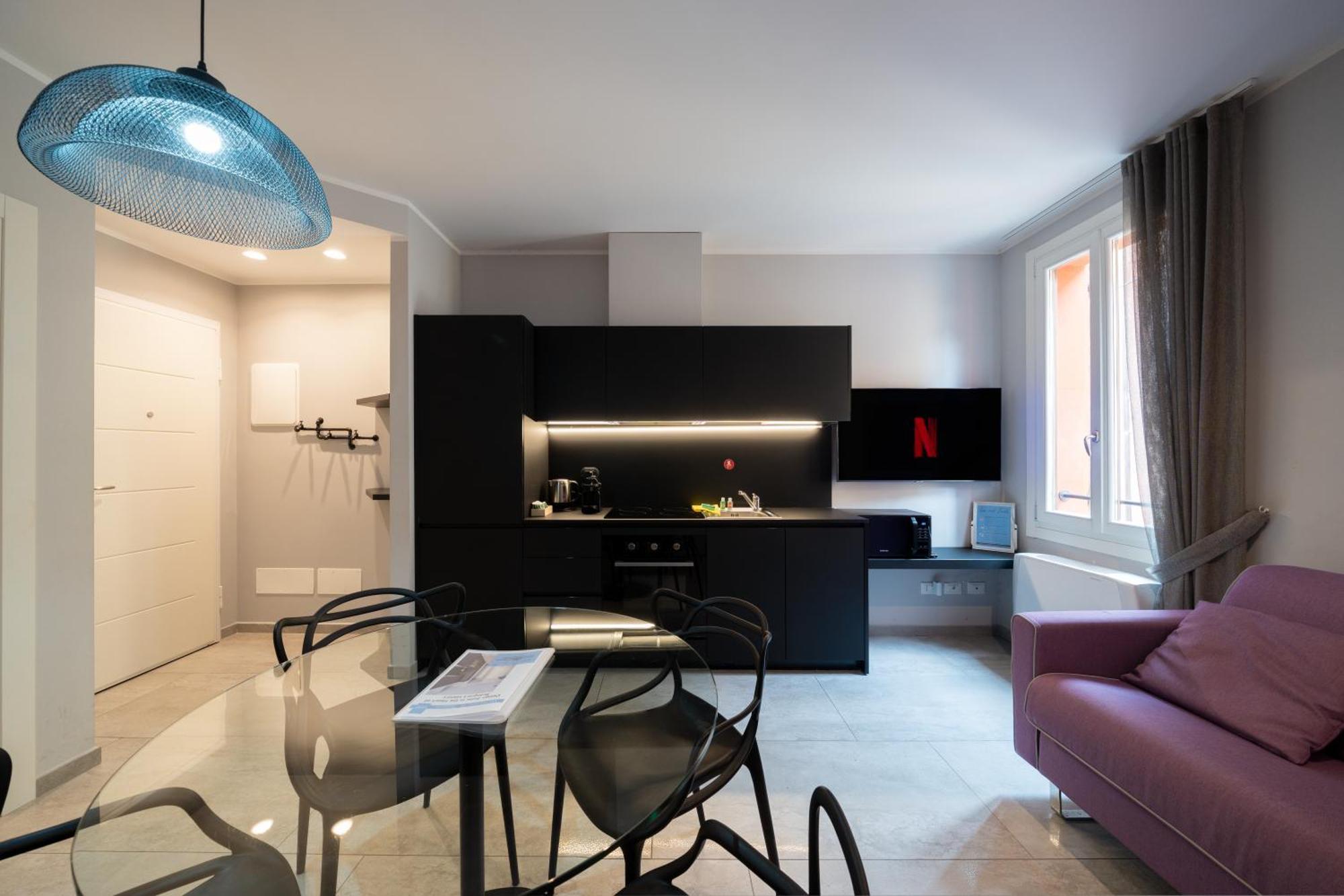 Apartment Design In The Heart Of Bolognas History *