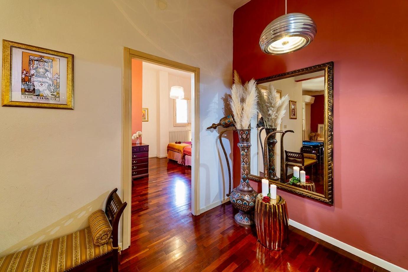 House Of Chariot - In The Heart Of Apartment Bologna