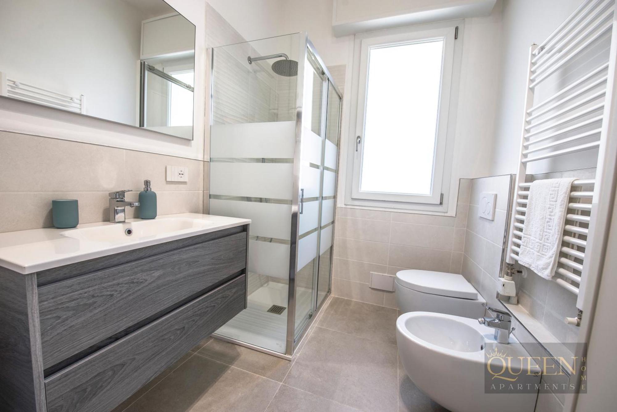 Queen Silvia Apartment *
