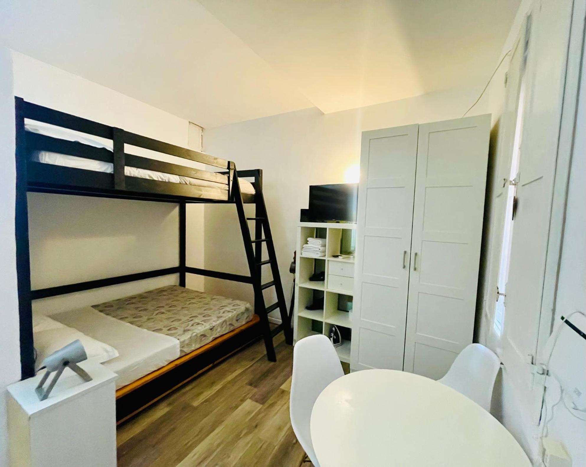 Portici Di Via Piella Apartment *