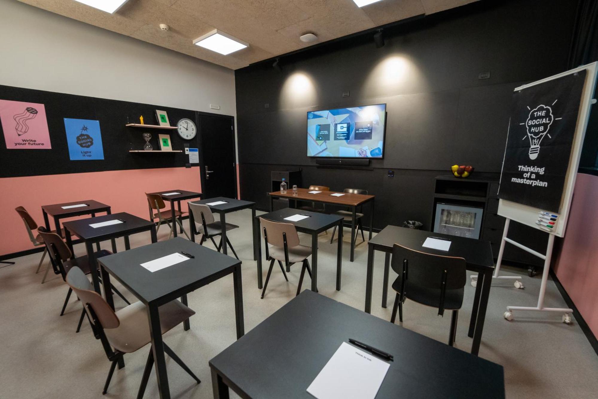 The Social Hub Extended
