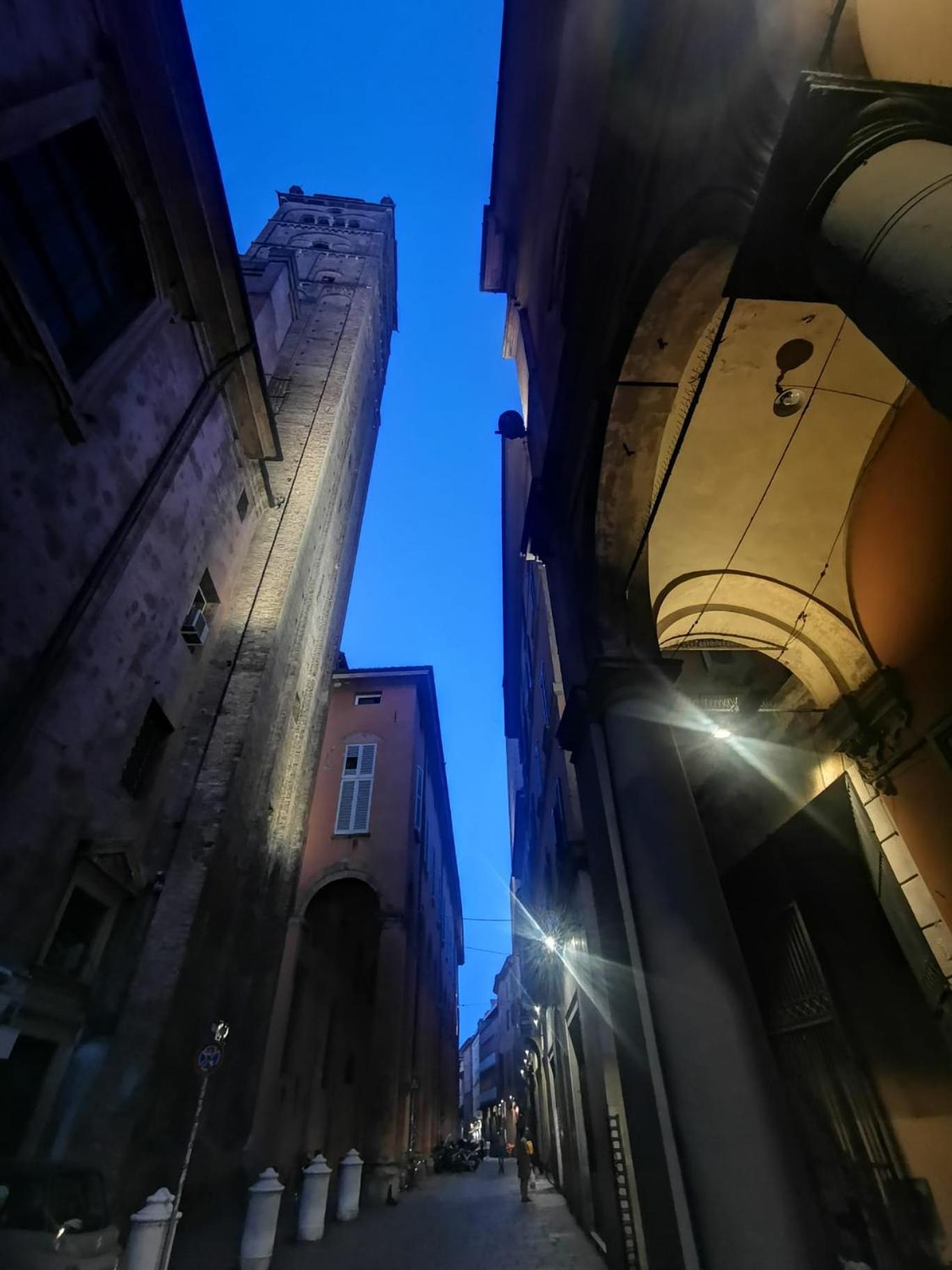 Le Due Torri Sotto Casa Bed & Breakfast Bologna