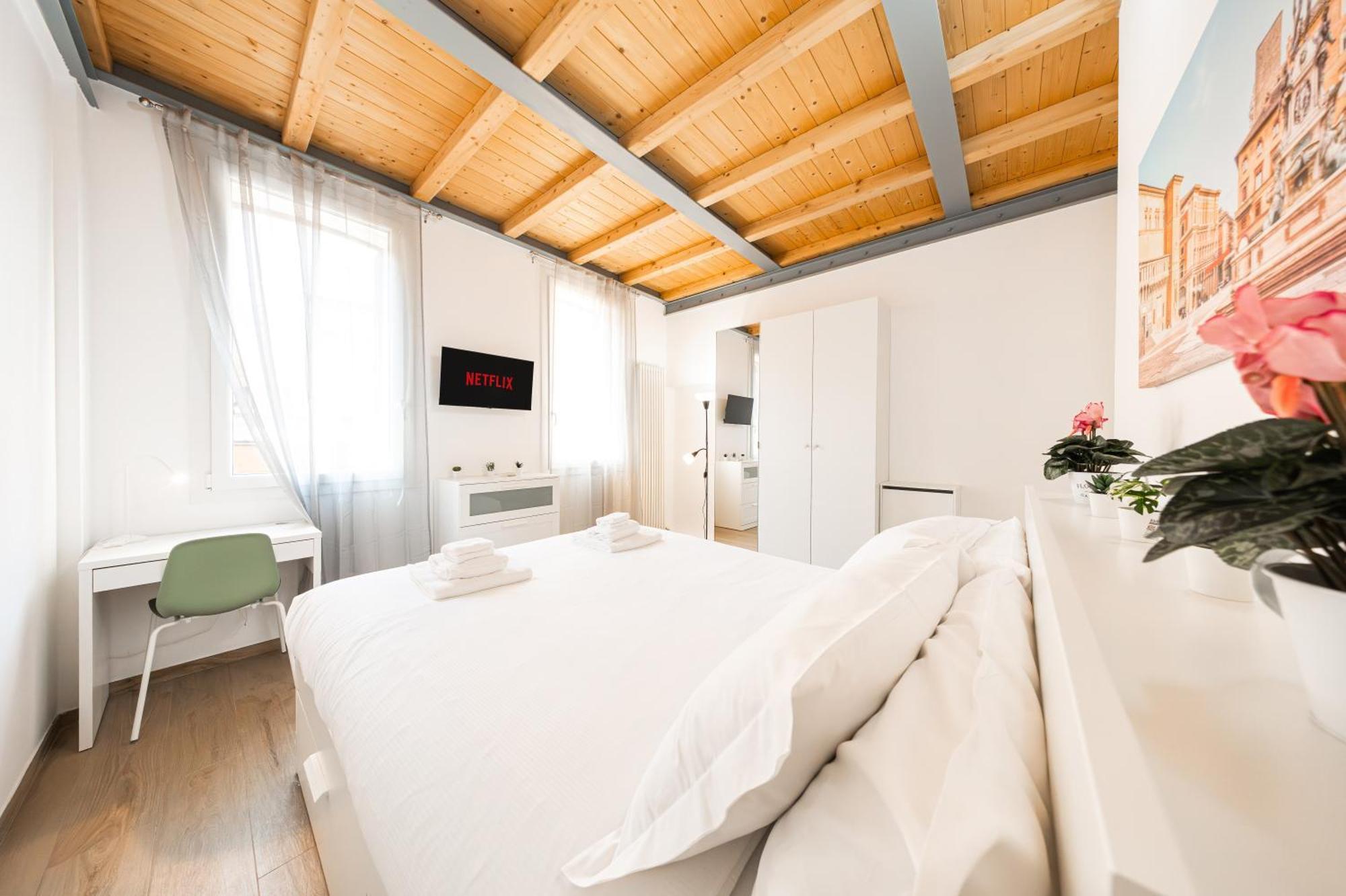 Belvedere House 1 Center Bologna