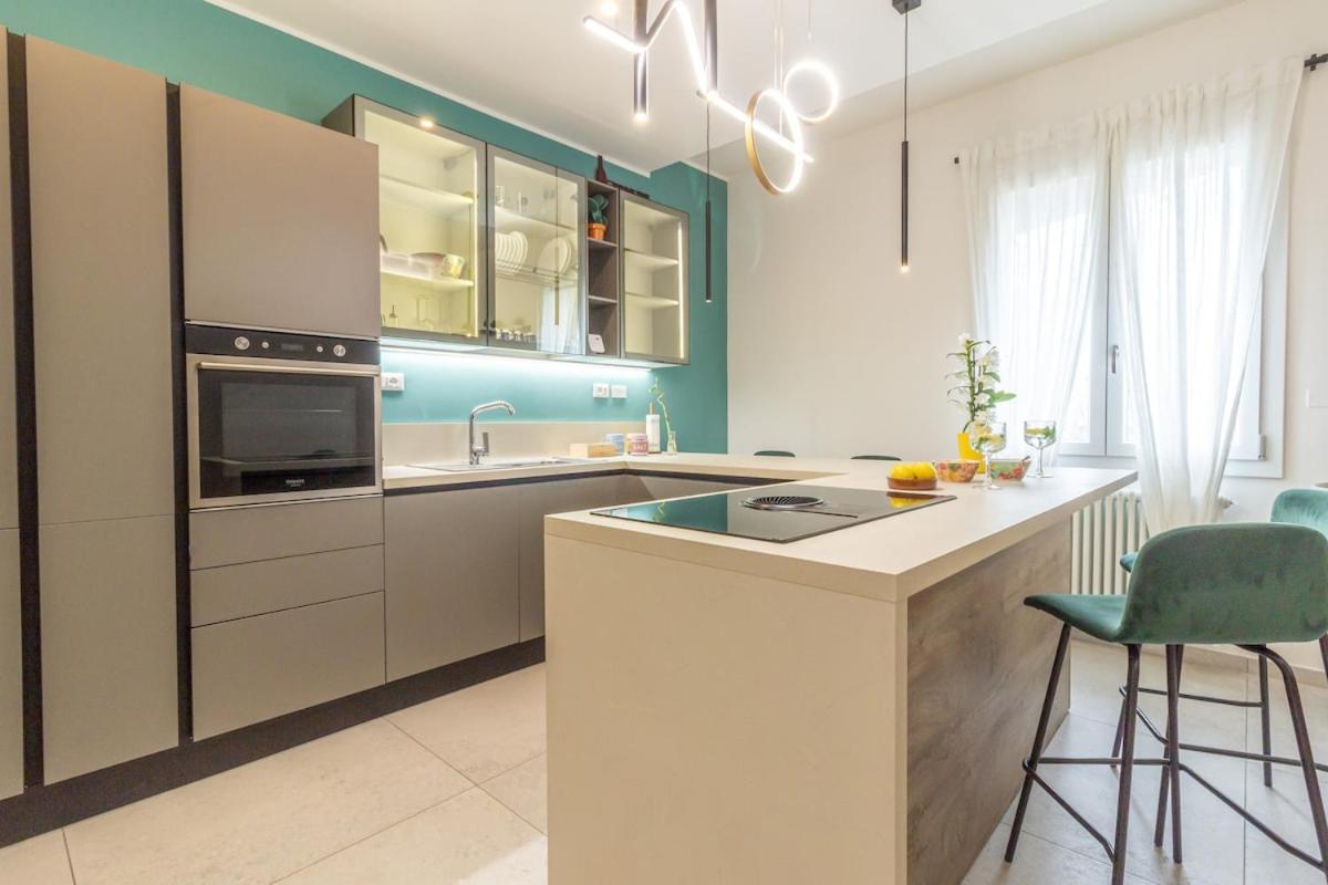 Ampio In Corte Con Doppio Parcheggio Privato Apartamento