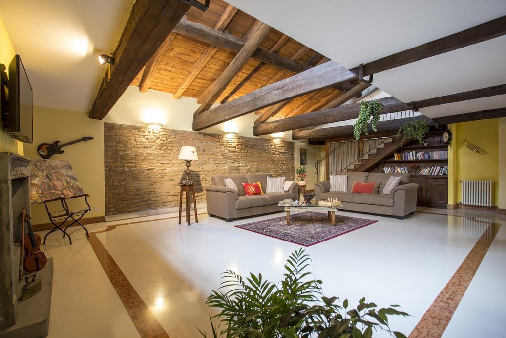 Bed & Breakfast Residenza Bianconcini 2*