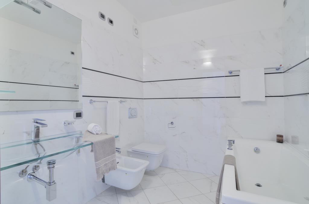 Palazzo Banchi Halldis Apartment
