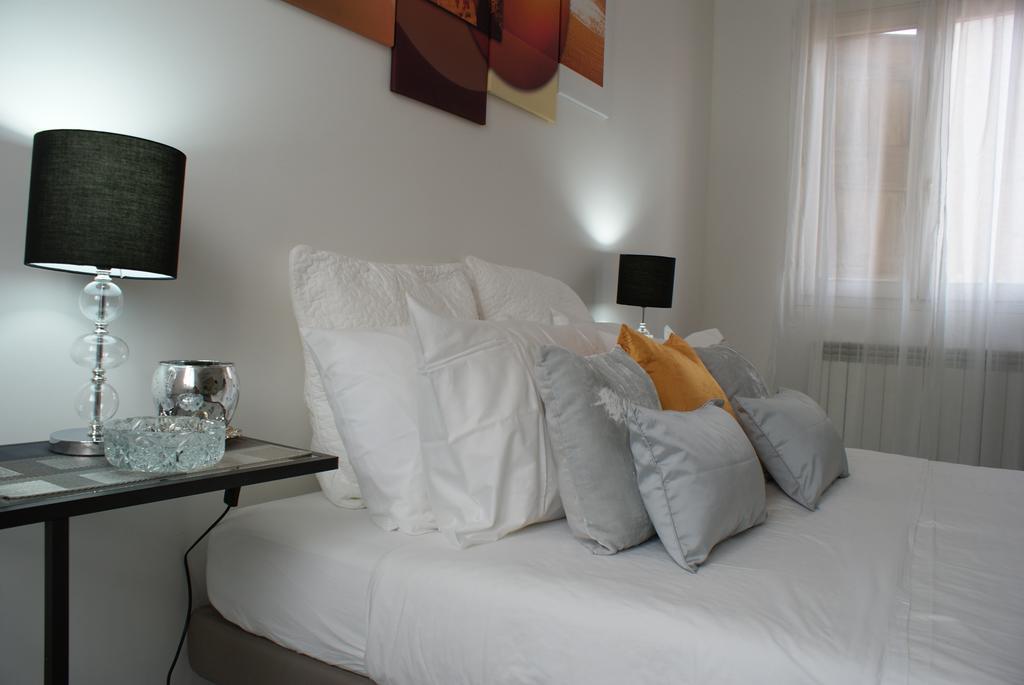 4-Tourist House Bologna-Studio - Self Check-In Apartment *