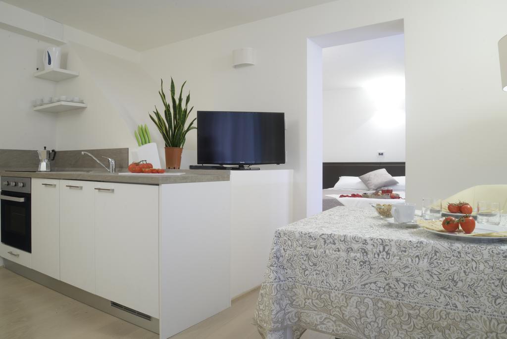 Apartment Palazzo Banchi Halldis Bologna
