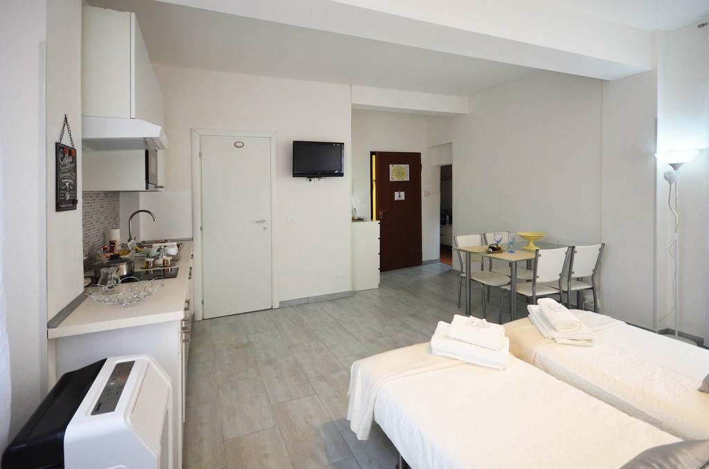 4-Tourist House Bologna-Studio - Self Check-In Apartment *