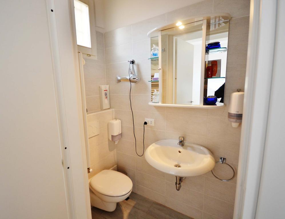 4-Tourist House Bologna-Studio - Self Check-In Apartment Bologna