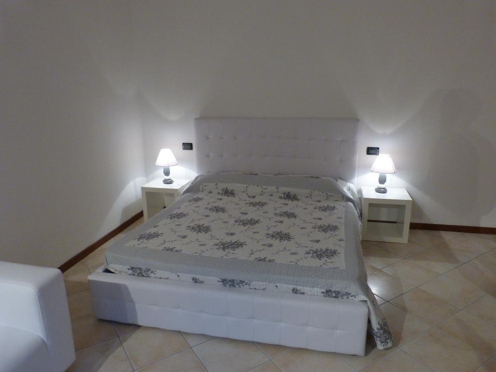 Residenza Ugo Bassi Apartment