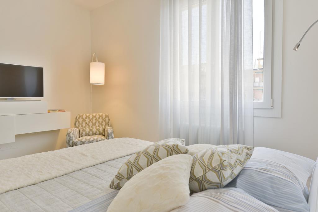 Ur-nest Vestri - Golden Apartment *