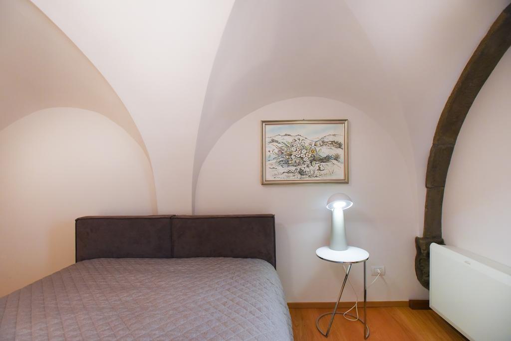 Flatinbo - Santo Stefano Apartment