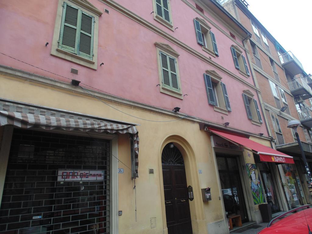 Honey House Bologna