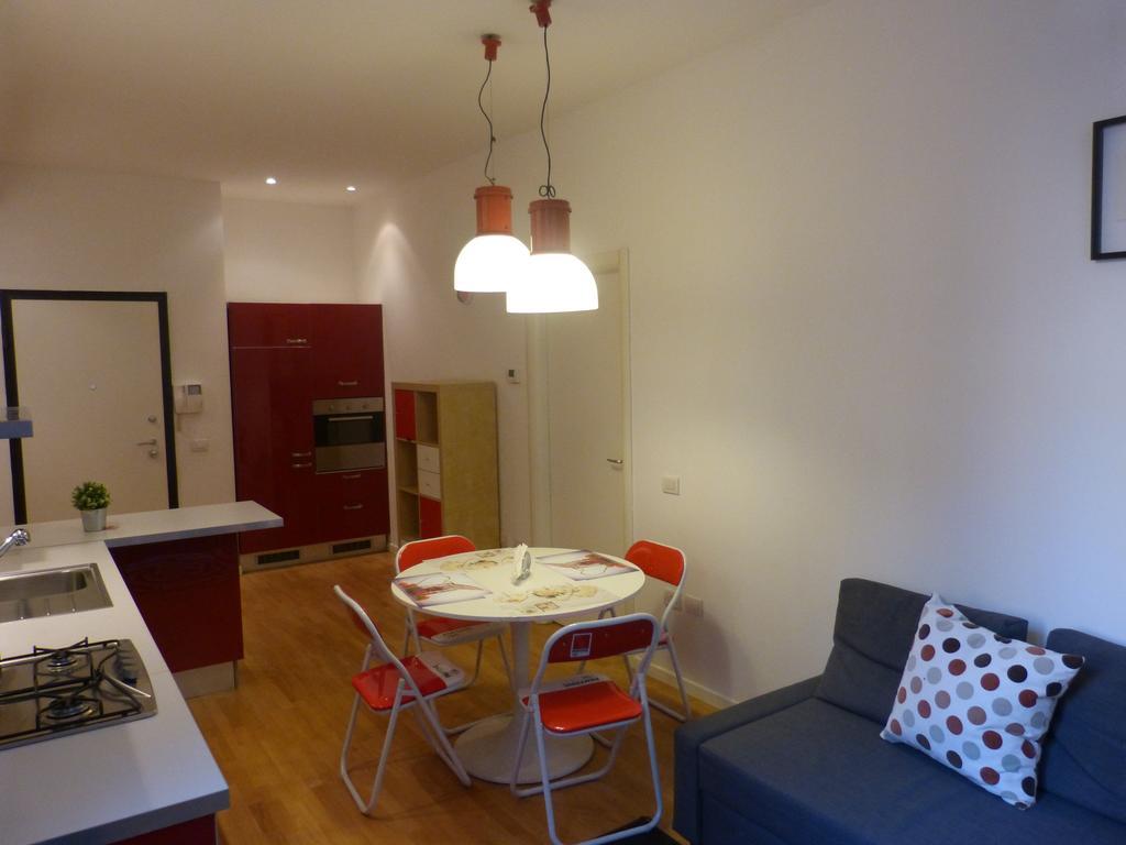 Apartment Parigi 15 Bologna