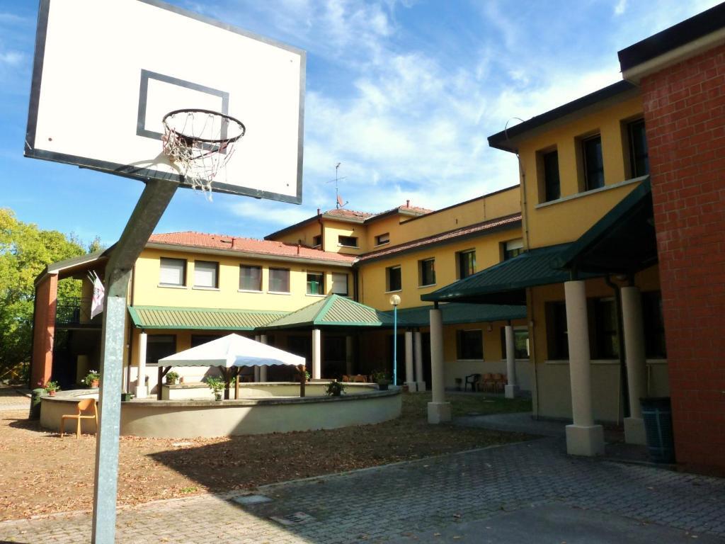 Hotel Ostello Due Torri San Sisto 3*