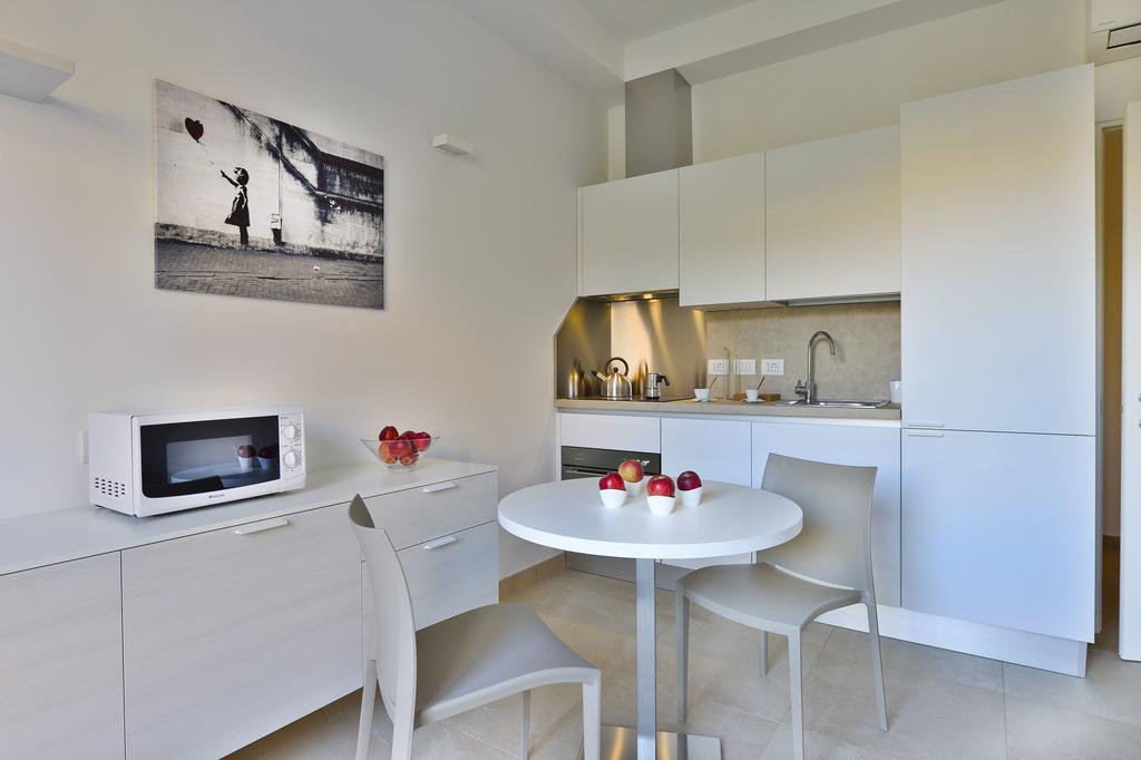 Halldis Luxury * Bologna